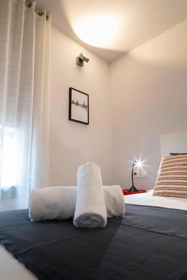 Barcelona Touch Apartments - Campalans L'Hospitalet de Llobregat 0*,  España